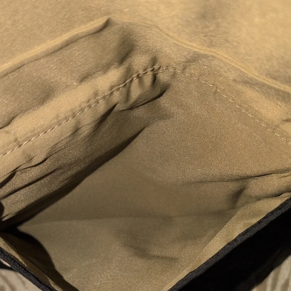 Baggallini Black Messenger Bag